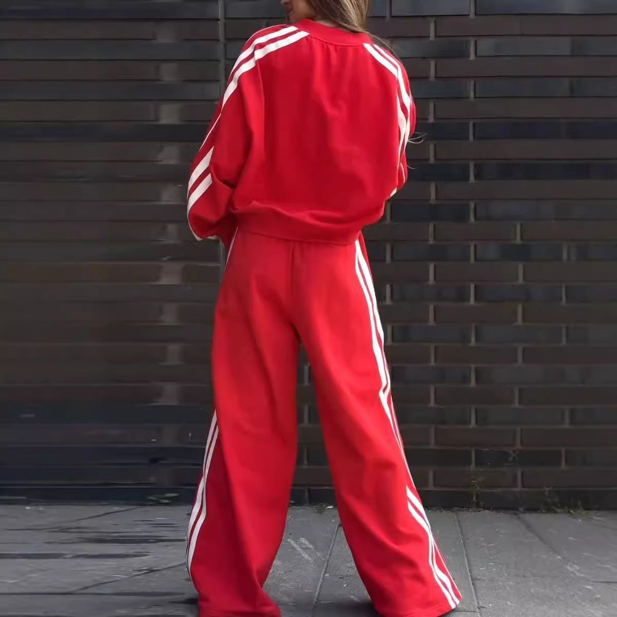 V-Neck Sweatshirt & Wide-Leg Pants (2-Piece Set)