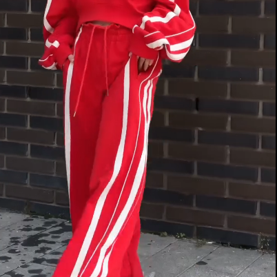 V-Neck Sweatshirt & Wide-Leg Pants (2-Piece Set)